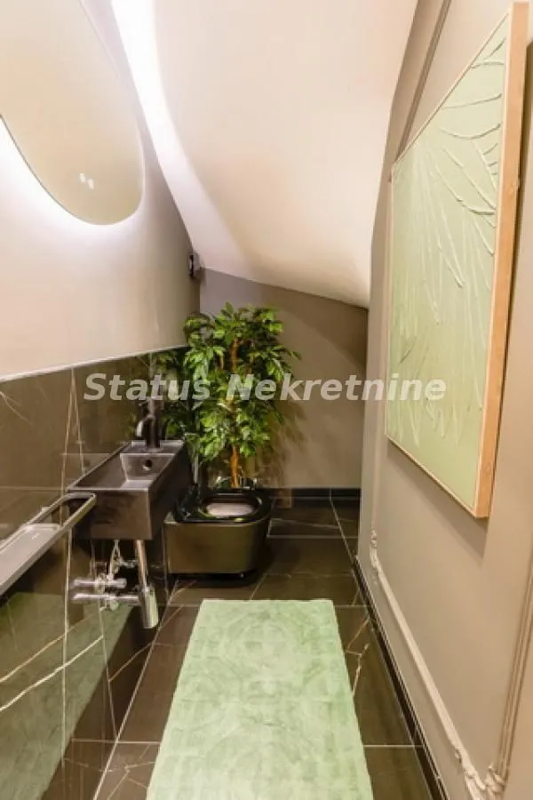 Izdavanje, stan, 108m², Petrovaradin, Novi Sad