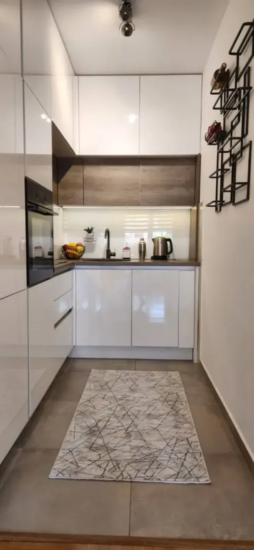 Rent, one bedroom apartment, 54m², Centar, Budva