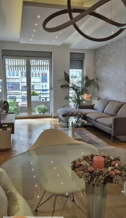 Izdavanje, dvosoban stan, 55m², Crveni Krst, Beograd