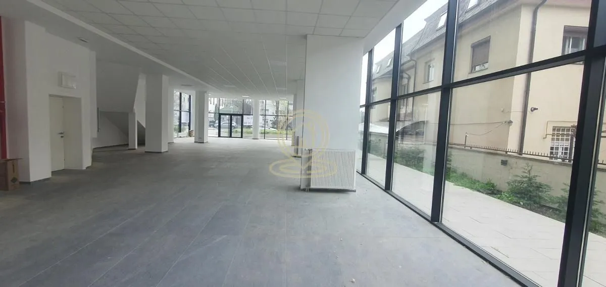 Rent, office space, 150m², Adamovićevo Naselje, Novi Sad Sve Podlokacije