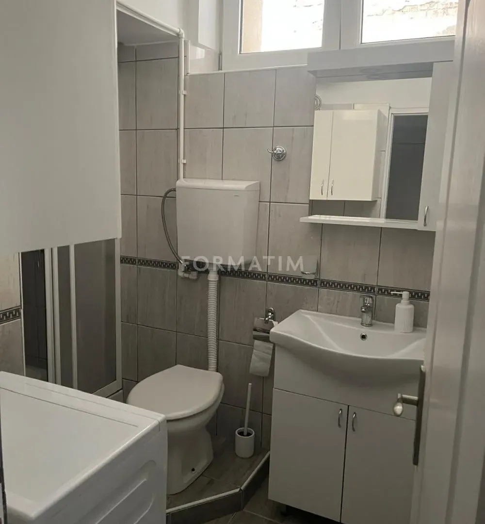 Rent, one bedroom apartment, 40m², Stari Grad, Beograd