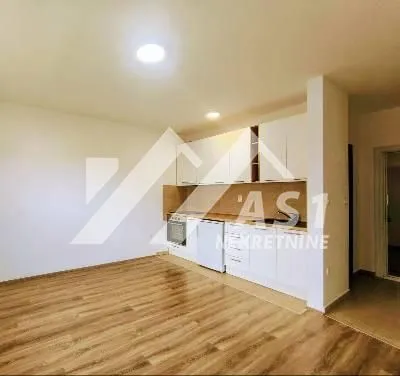 Izdavanje, jednosoban stan, 38m², Adice, Novi Sad Sve Podlokacije