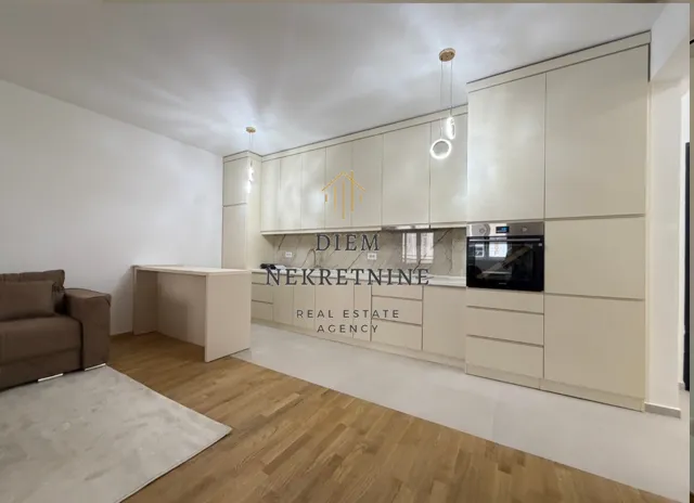 Rent, two bedroom apartment, 85m², Stari Aerodrom, Podgorica