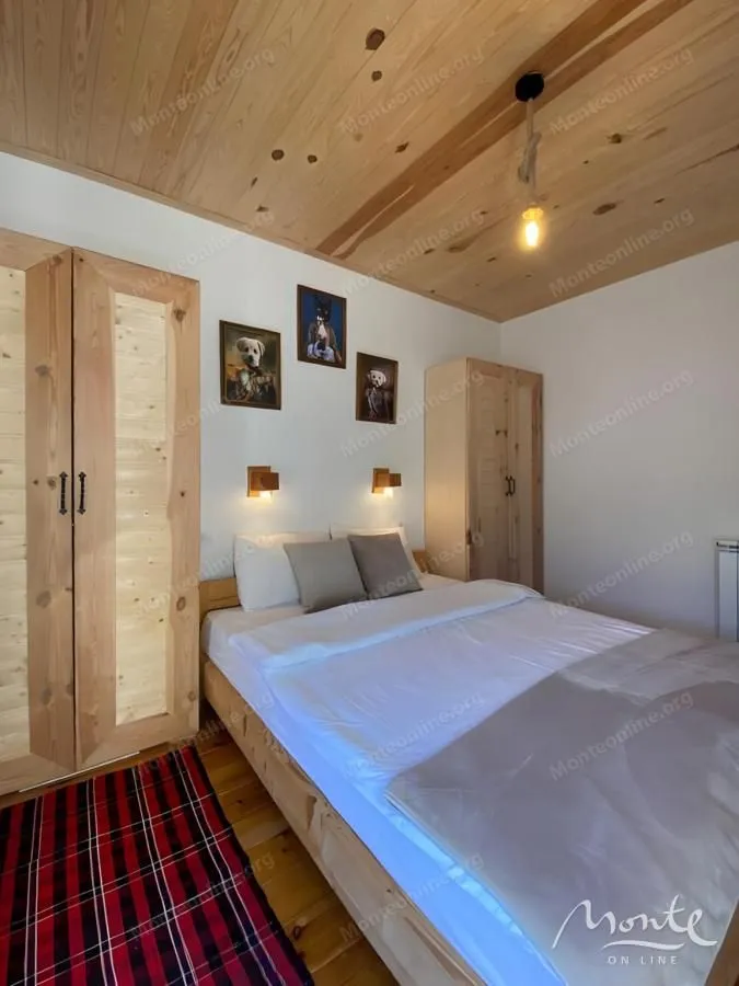 Sale, office space, 300m², Kolašin, Crna Gora