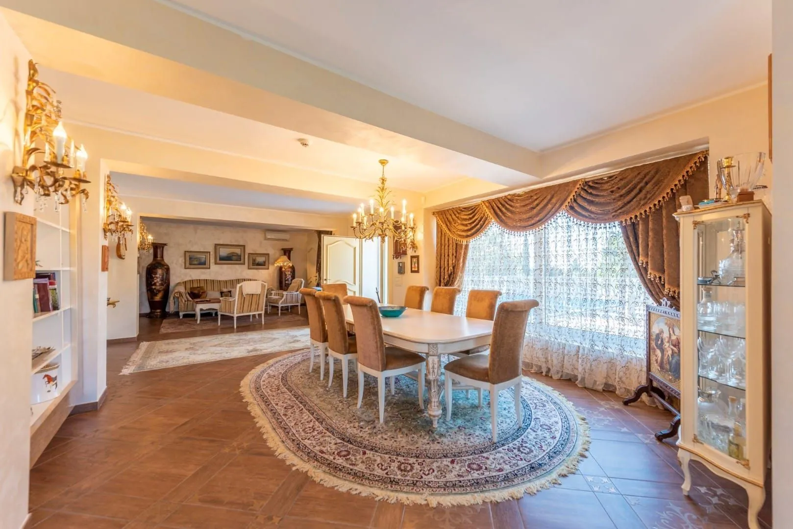 Sale, house, 485m², Sveti Stefan, Budva