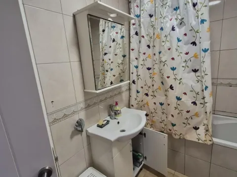 Izdavanje, trosoban stan, 70m², Vidikovački venac, Rakovica - image 8
