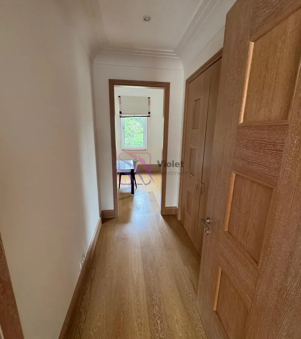 Rent, four bedroom apartment, 240m², Porto Montenegro, Tivat