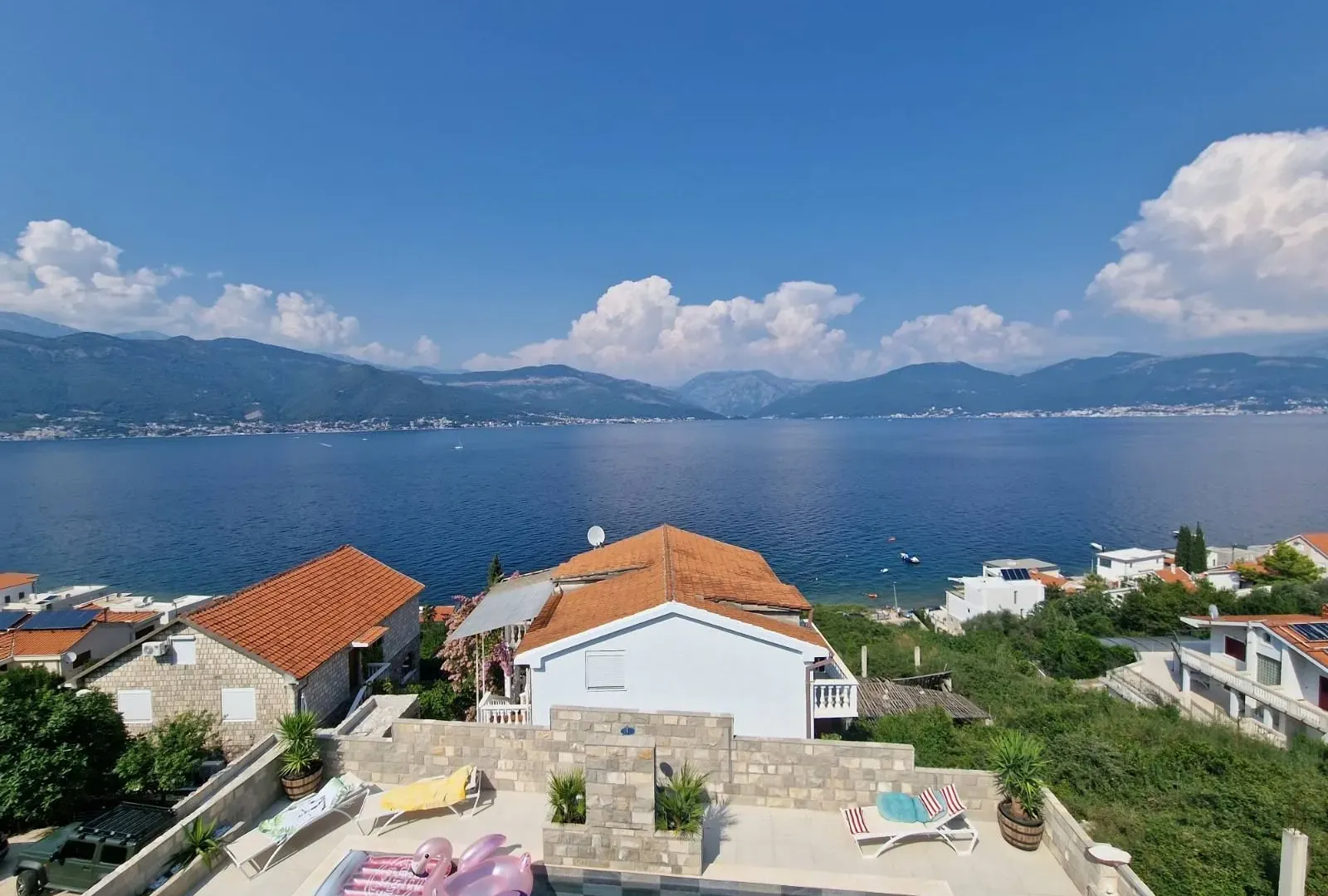 Prodaja, kuća, 280m², Krašići, Tivat