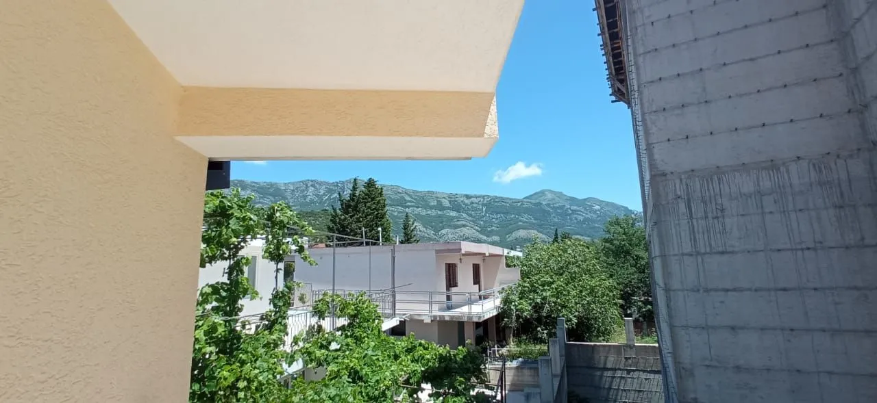 Rent, house, 165m², Sutomore, Bar