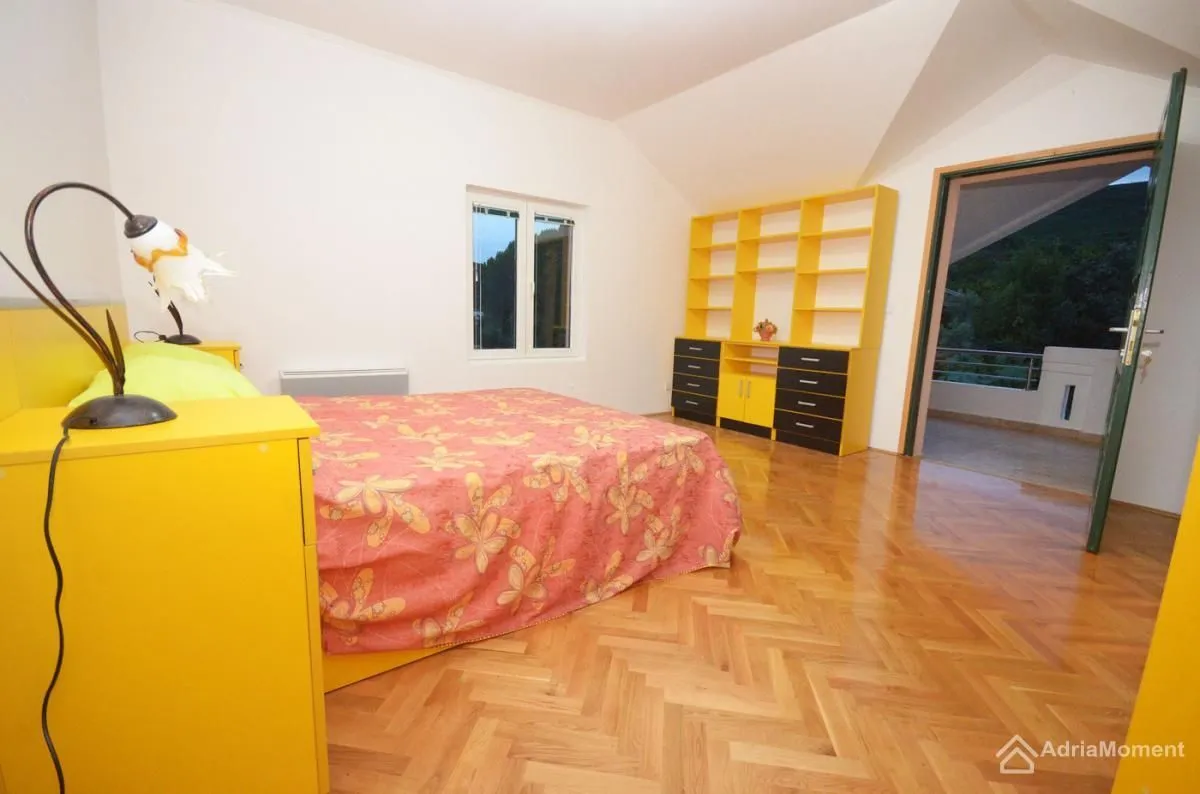 Prodaja, kuća, 186m², Krašići, Tivat