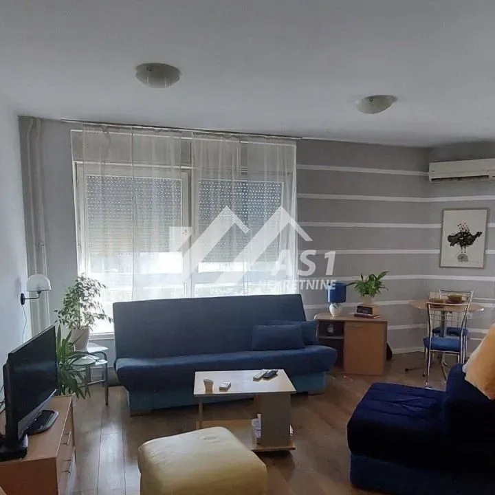 Izdavanje, stan, 30m², Rotkvarija, Novi Sad Sve Podlokacije