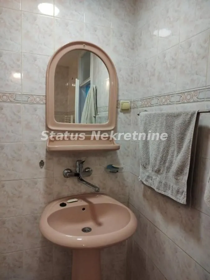 Izdavanje, trosoban stan, 61m², Spens, Novi Sad Sve Podlokacije