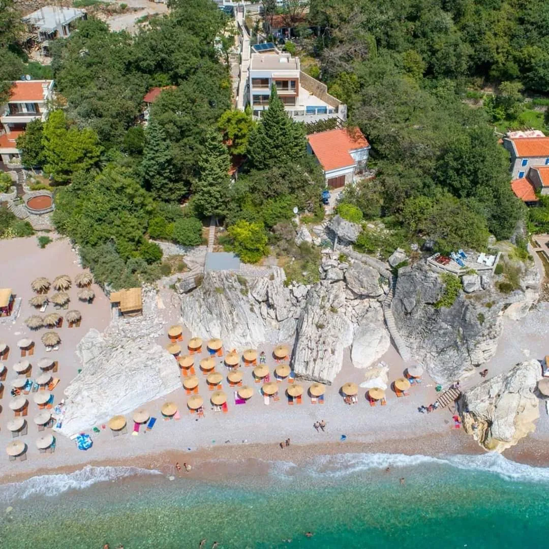 Sale, house, 285m², Perazića do, Budva