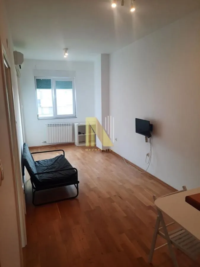 Izdavanje, jednosoban stan, 41m², Liman 3, Novi Sad Sve Podlokacije