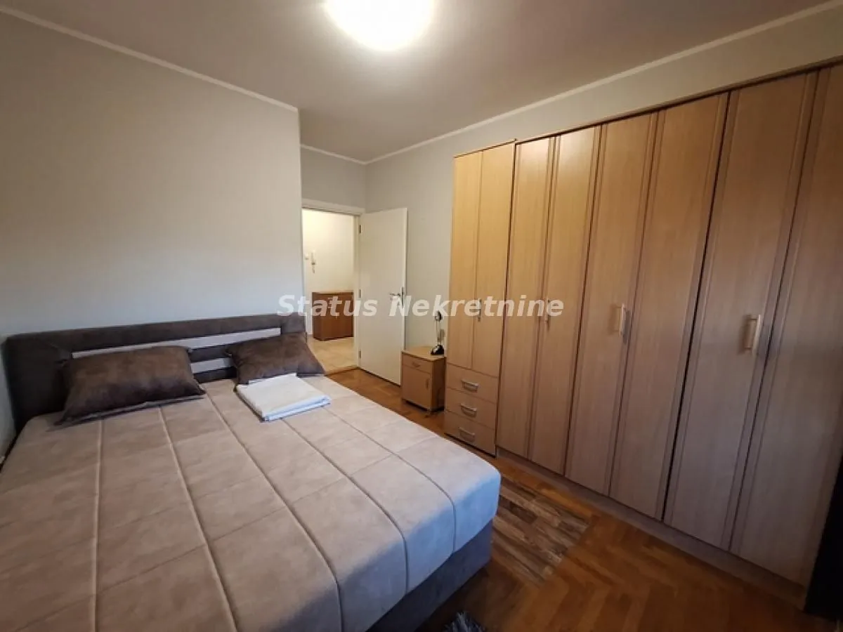 Izdavanje, dvosoban stan, 44m², Nova Detelinara, Novi Sad Sve Podlokacije