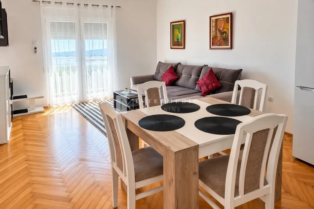 Rent, one bedroom apartment, 50m², Topla, Herceg Novi