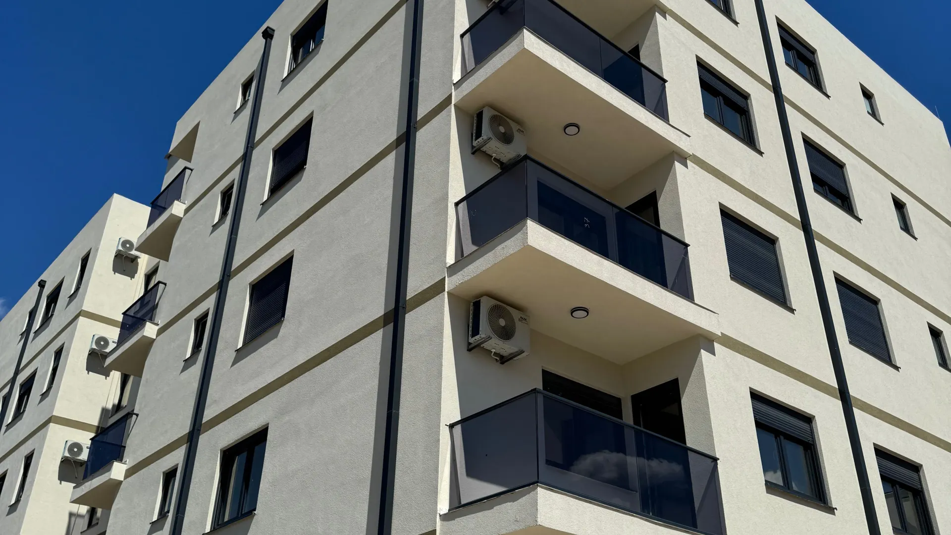 Prodaja, dvosoban stan, 64m², Velika Plaža, Ulcinj