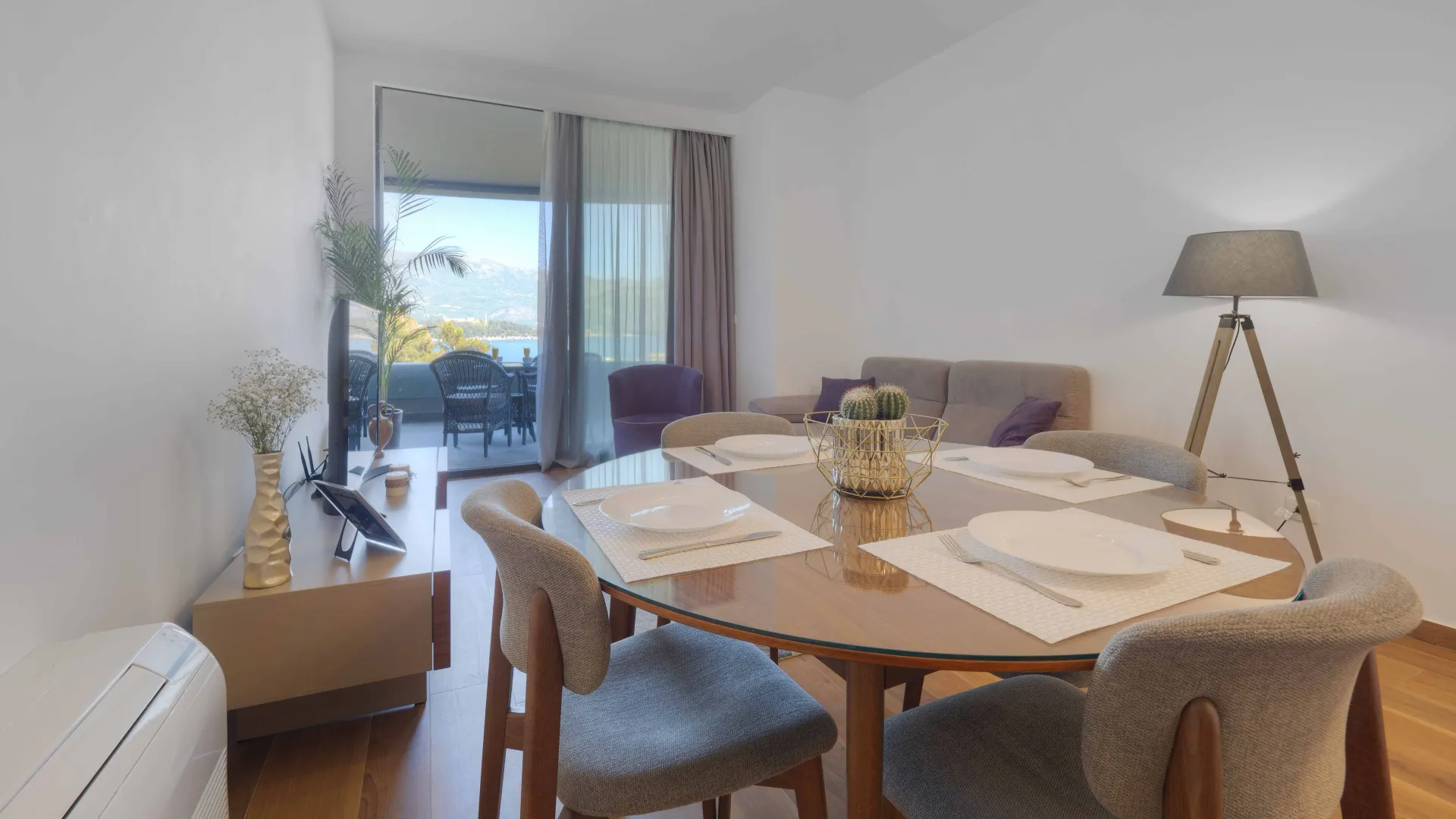 Rent, two bedroom apartment, 68m², Centar, Budva