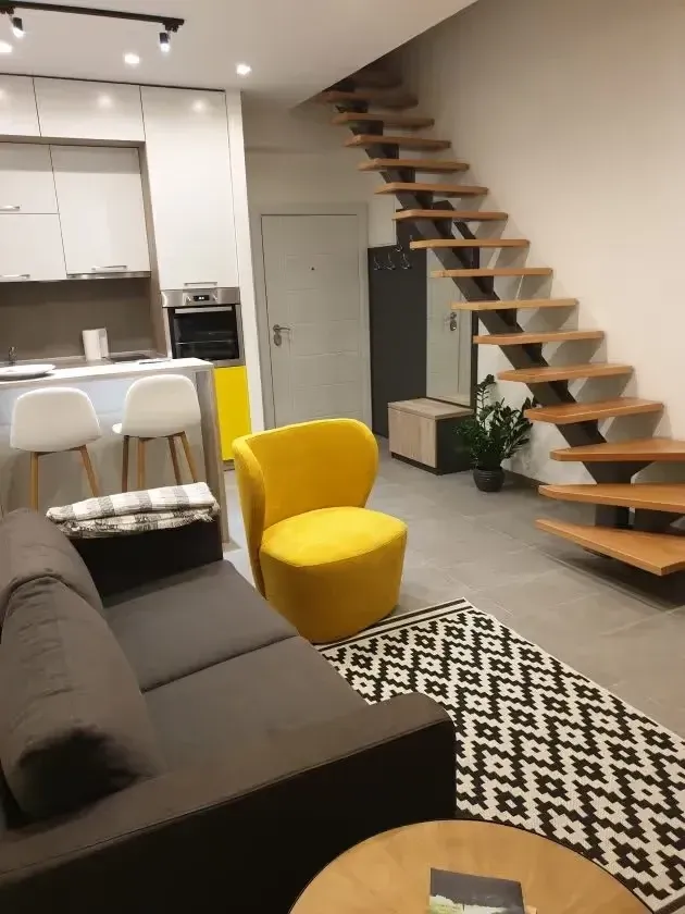 Izdavanje, stan, 60m², Tivat, Crna Gora