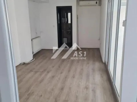 Poslovni prostor in Rotkvarija