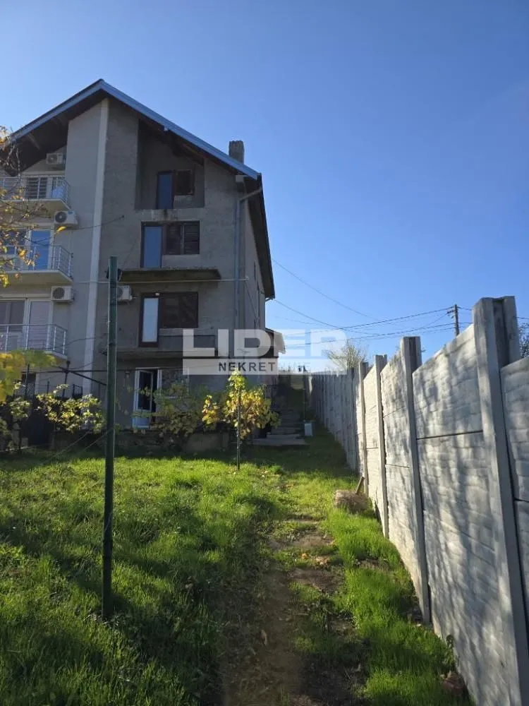 Sale, house, 247m², Voždovac Sve Podlokacije, Beograd