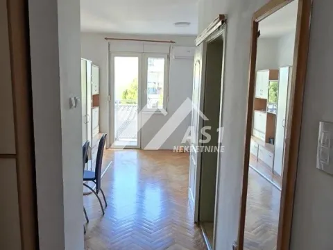 Izdavanje, trosoban stan, 54m², Grbavica, Novi Sad Sve Podlokacije - image 4