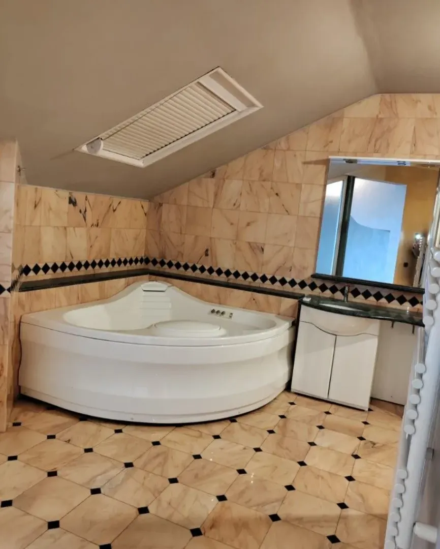 Prodaja, petosoban stan, 355m², Preko Morače, Podgorica