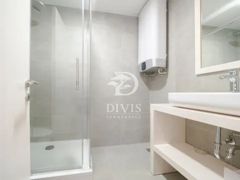 Prodaja, četvorosoban stan, 128m², Vračar Hram, Vračar Sve Podlokacije - image 13