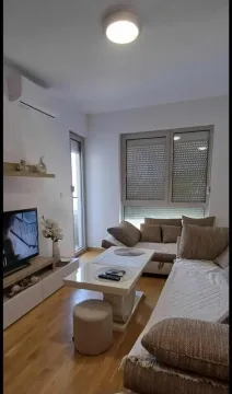 Sale, one bedroom apartment, 48m², Bečići, Budva - image 1