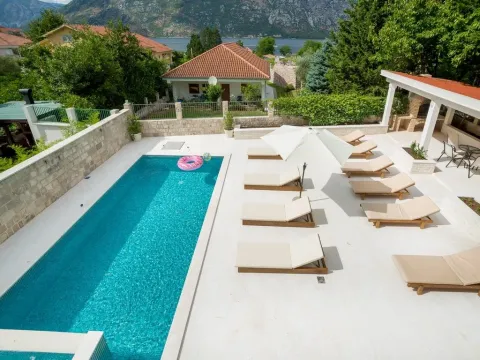 Sale, house, 240m², Stoliv, Kotor - image 23