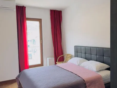 Sale, two bedroom apartment, 86m², Slovenska Plaža, Budva - image 12