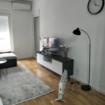 Izdavanje, jednosoban stan, 50m², Zabjelo, Podgorica - image 13