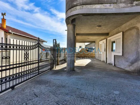 Prodaja, kuća, 420m², Bar, Crna Gora - image 5