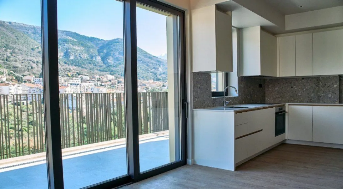 Sale, two bedroom apartment, 102m², Boka Place, Tivat