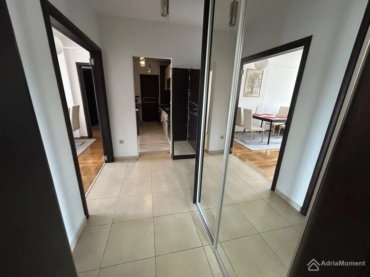 Sale, two bedroom apartment, 84m², Bečići, Budva