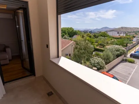 Rent, two bedroom apartment, 71m², City Kvart, Podgorica - image 13
