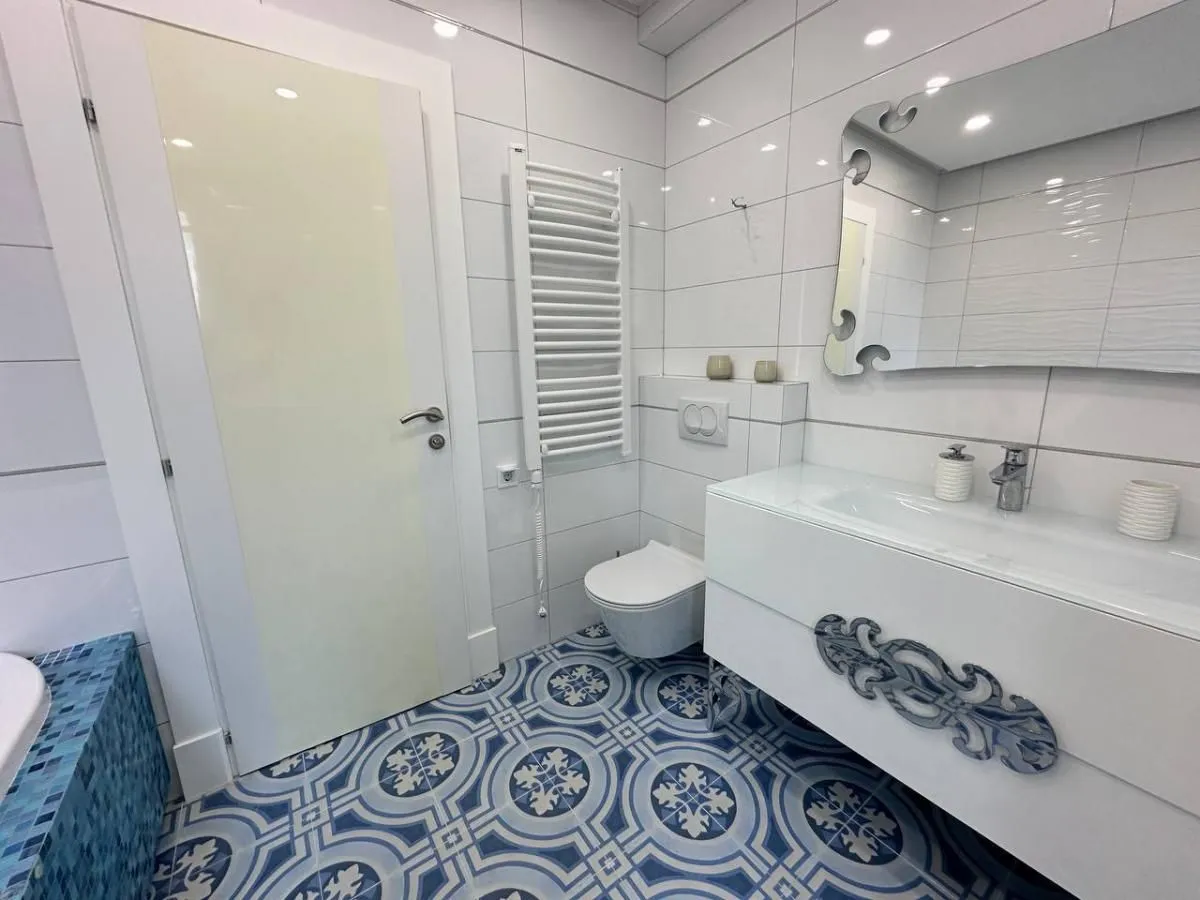 Sale, two bedroom apartment, 131m², Bečići, Budva