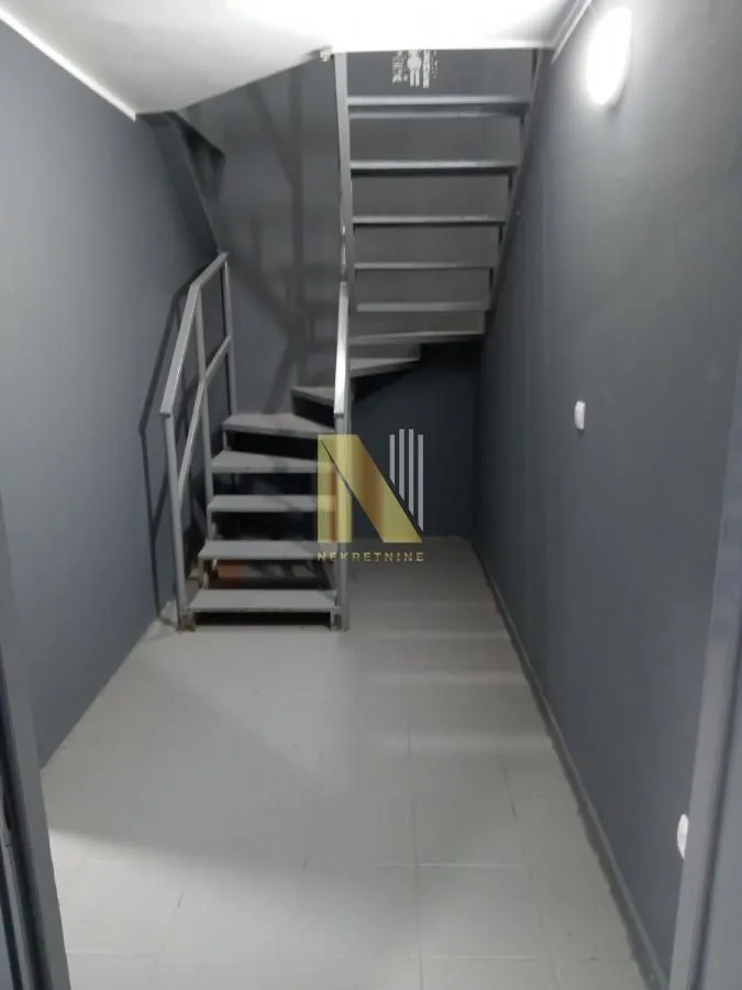 Sale, office space, 68m², Grbavica, Novi Sad Sve Podlokacije