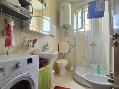 Prodaja, kuća, 84m², Tološi, Podgorica - image 5