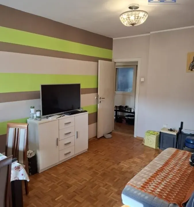Sale, three bedroom apartment, 60m², Grbavica, Novi Sad Sve Podlokacije