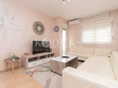 Izdavanje, jednosoban stan, 46m², City Kvart, Podgorica - image 2