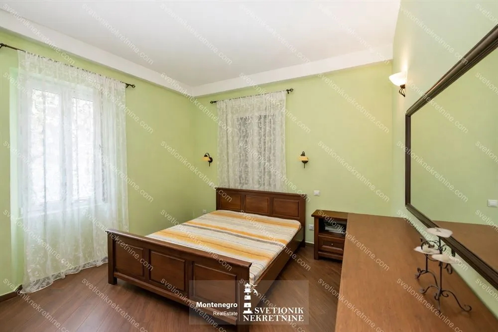 Prodaja, trosoban stan, 106m², Centar, Herceg Novi