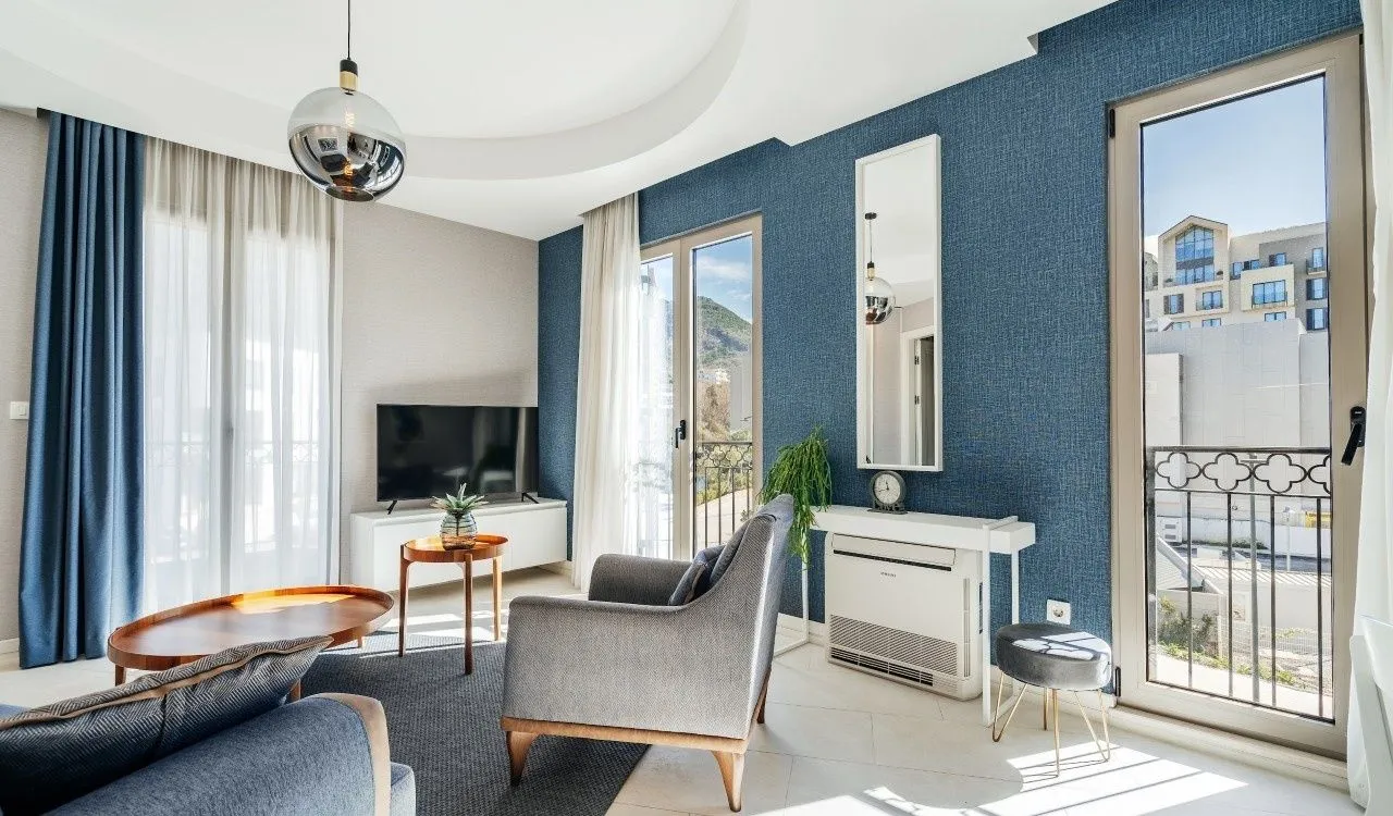 Prodaja, jednosoban stan, 45m², Centar, Tivat