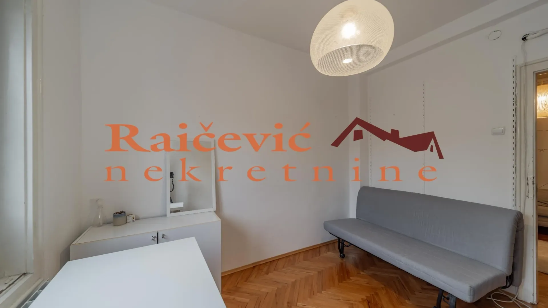 Prodaja, trosoban stan, 68m², Kalenić Pijaca, Vračar Sve Podlokacije