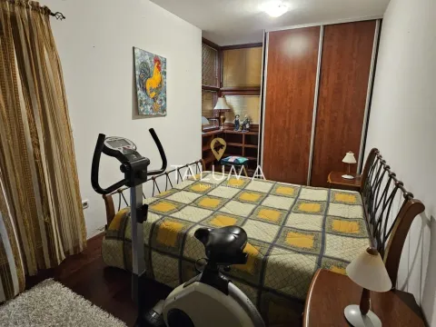 Rent, three bedroom apartment, 100m², Gorica C, Podgorica - image 9