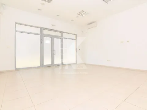 Izdavanje, poslovni prostor, 124m², Tološka šuma, Podgorica - image 5
