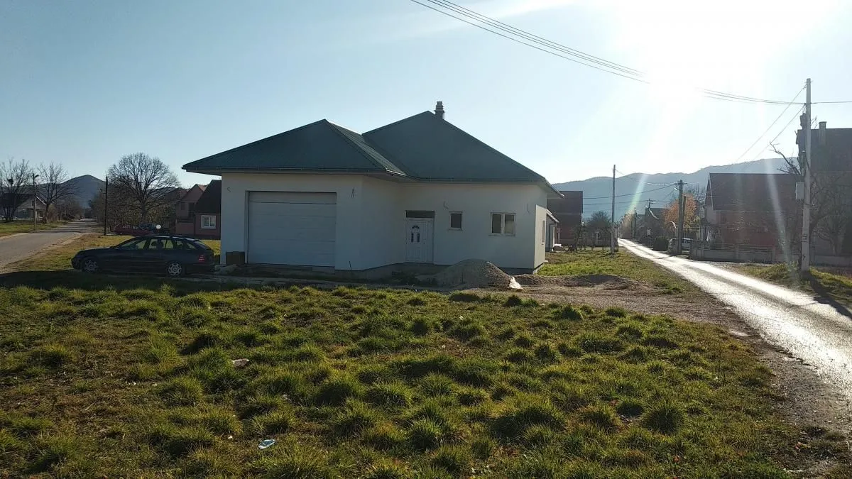 Sale, house, 300m², Kličevo, Nikšić