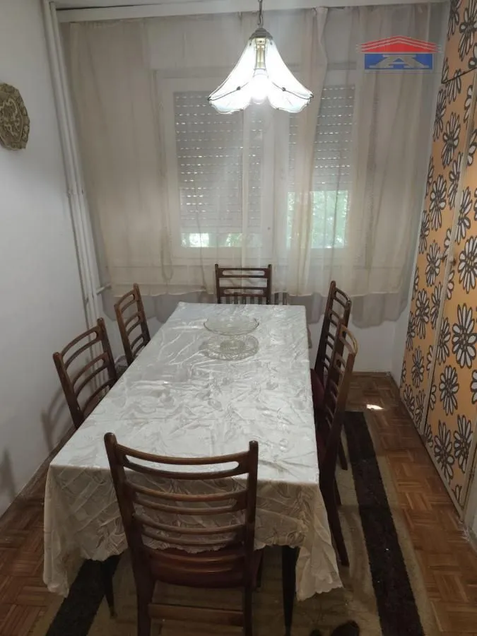 Izdavanje, trosoban stan, 80m², Novo naselje, Novi Sad