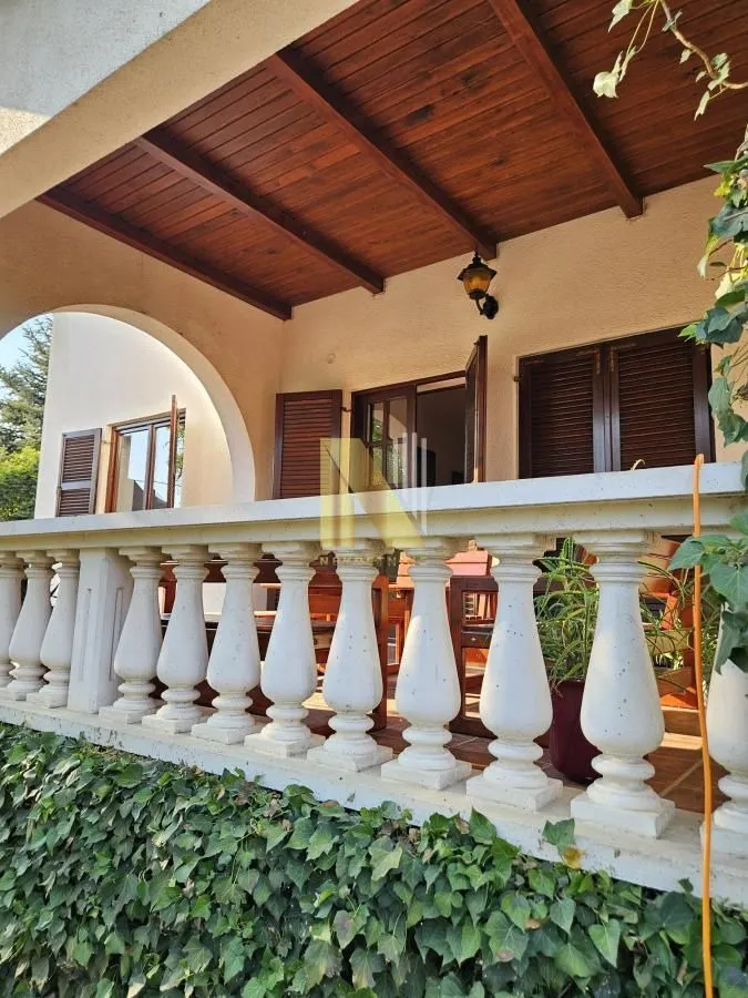 Prodaja, kuća, 331m², Veternik, Novi Sad Sve Podlokacije