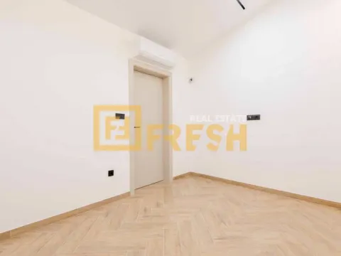 Sale, house, 240m², Budva, Crna Gora - image 15